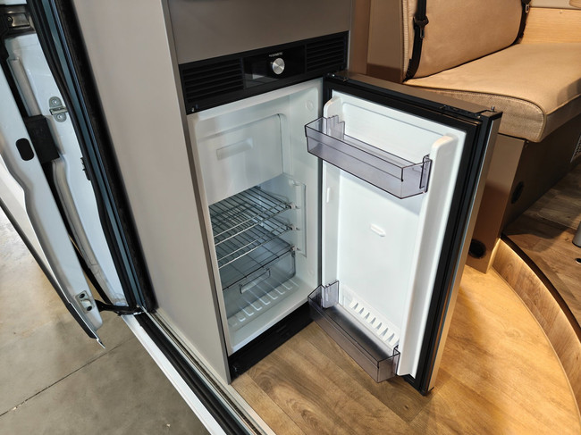 LMC INNOVAN 600 140PK Skyroof , Solar, Facelift foto: 12