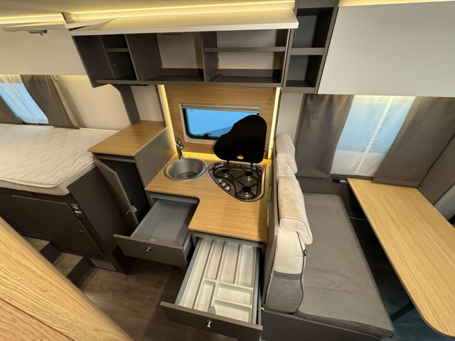 LMC Tourer 660 T foto: 13