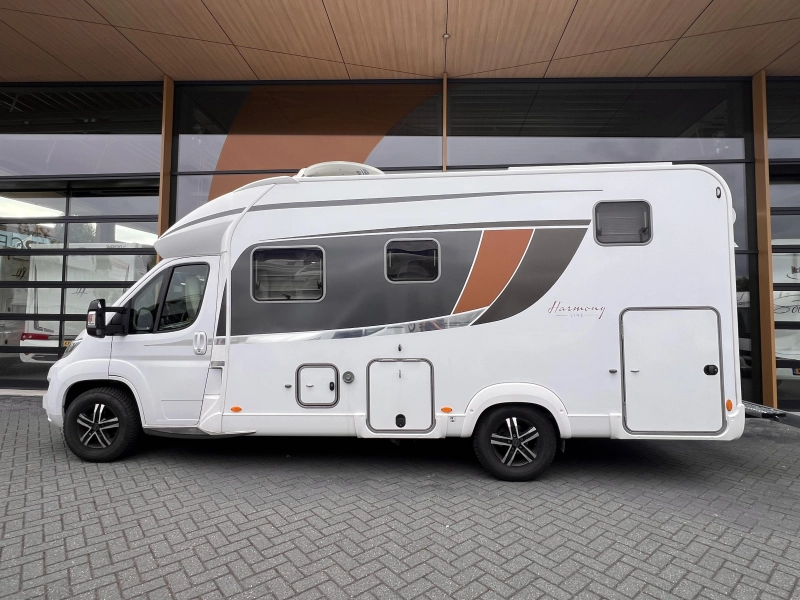 Bürstner Harmony 700 TD Scooterdrager  foto: 3