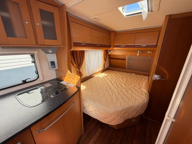 Dethleffs Beduin Emotion 485 DB con toldo e Isabella VT foto: 7