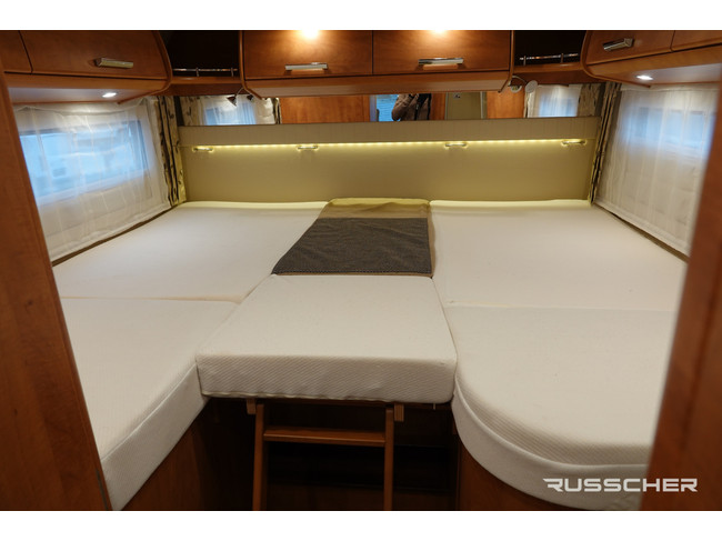 Carthago CHIC C-LINE i 4.9 5 persoons 150Pk | Lengte bedden | Dakairco foto: 18