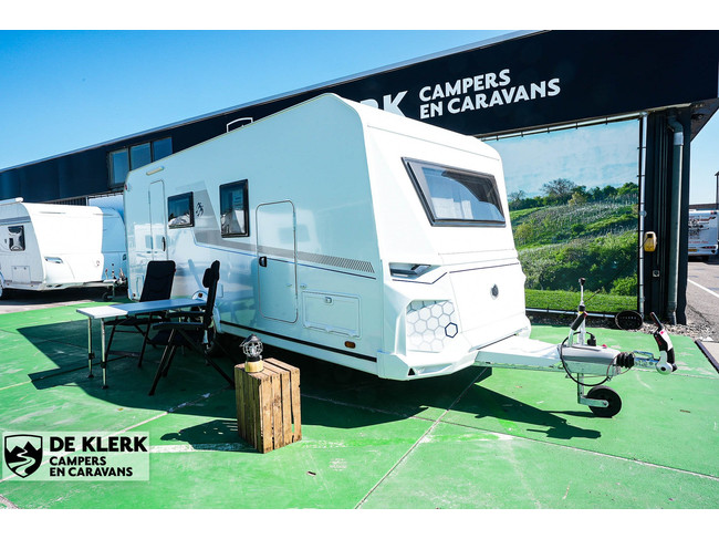 Knaus Yaseo 500 DK Inkoop Korting 5700,- stapelbed indeling foto: 2