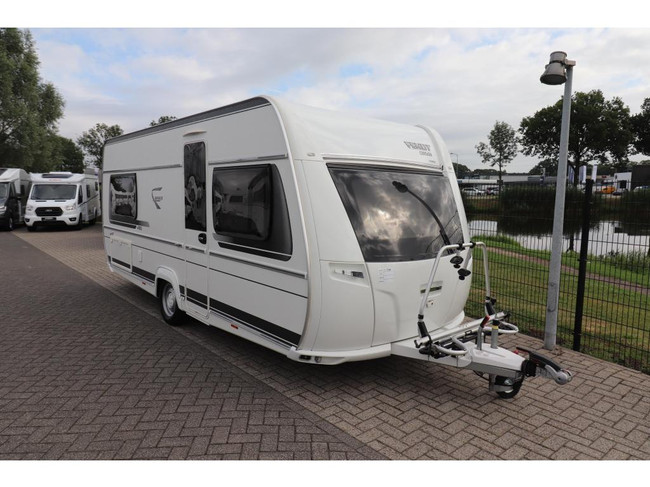 Hobby De Luxe 490 KmFe