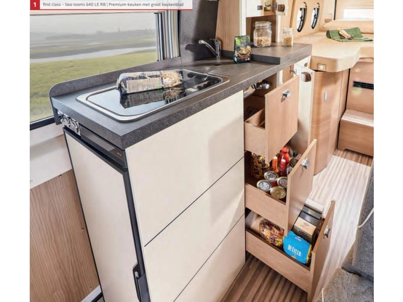 Malibu Van Two Rooms 640 LERB L&auml;ngsbetten, Automatik  Foto: 5