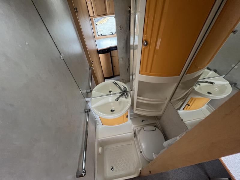 Dethleffs Camper 440 DB  foto: 11