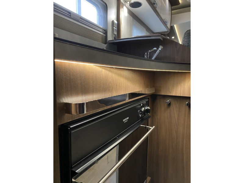 Frankia Platin 8400 QD Alpine Geluidsysteem  foto: 6