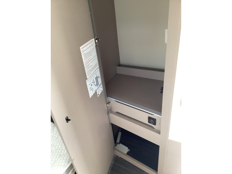 Weinsberg CaraCito 450 FU E-Power/ Klimaanlage Foto: 12