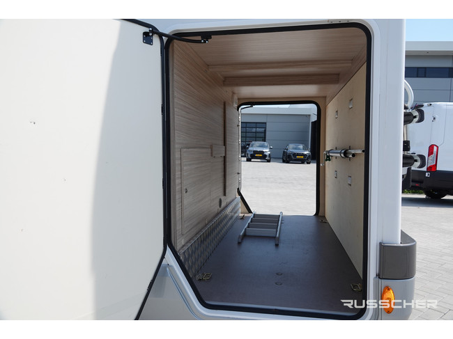 Elnagh T-LOFT 529 140 CV 5 plazas Sistema de nivelaci&oacute;n | Aire acondicionado de techo | Camper con IVA foto: 20