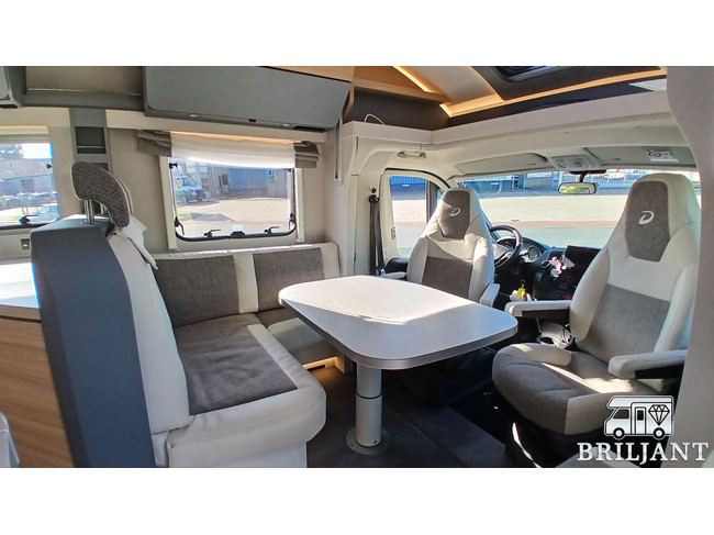 Dethleffs PULSE T 7051 DBM/EB .. autom&aacute;tico/cama queen+cama abatible foto: 11