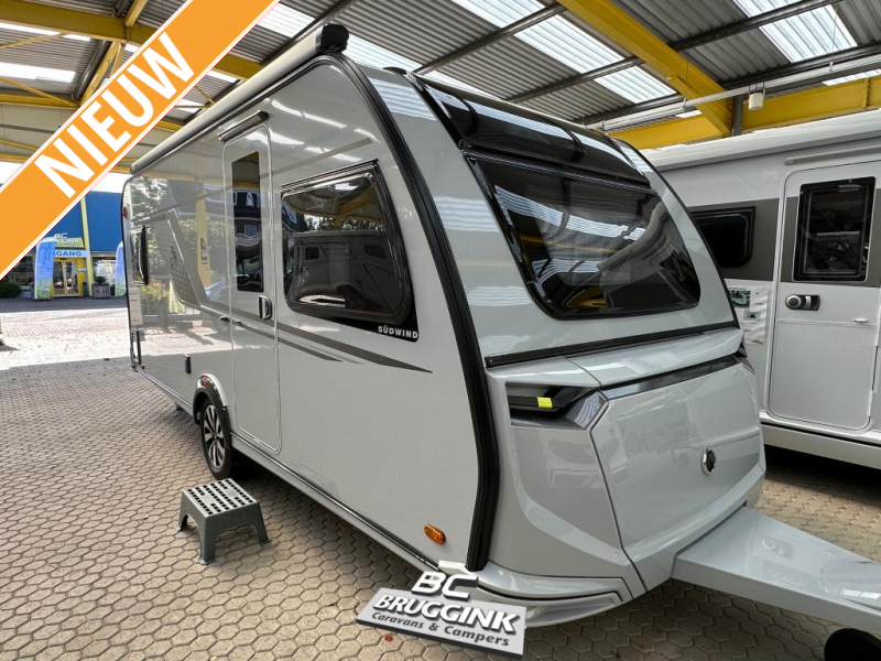 Knaus Sudwind Black Selection 500 UF Foto: 0