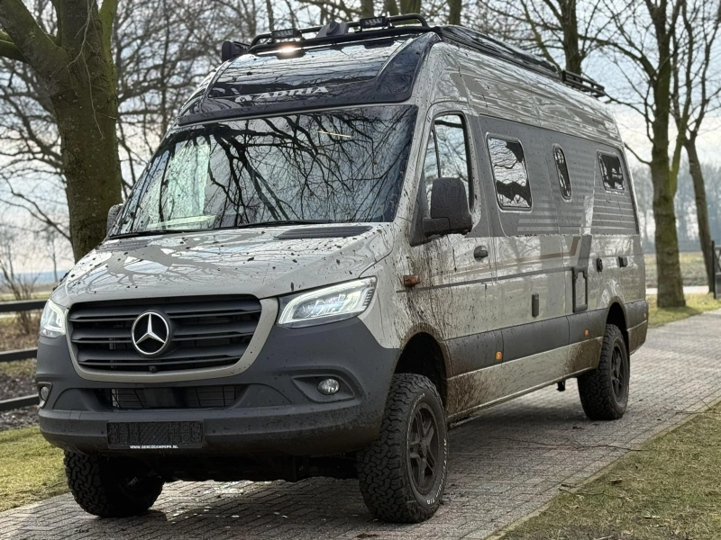 Adria Super-Twin 700 SGX 4x4 - Aufstelldach Foto: 6