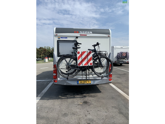 Adria Coral S 680ST foto: 5
