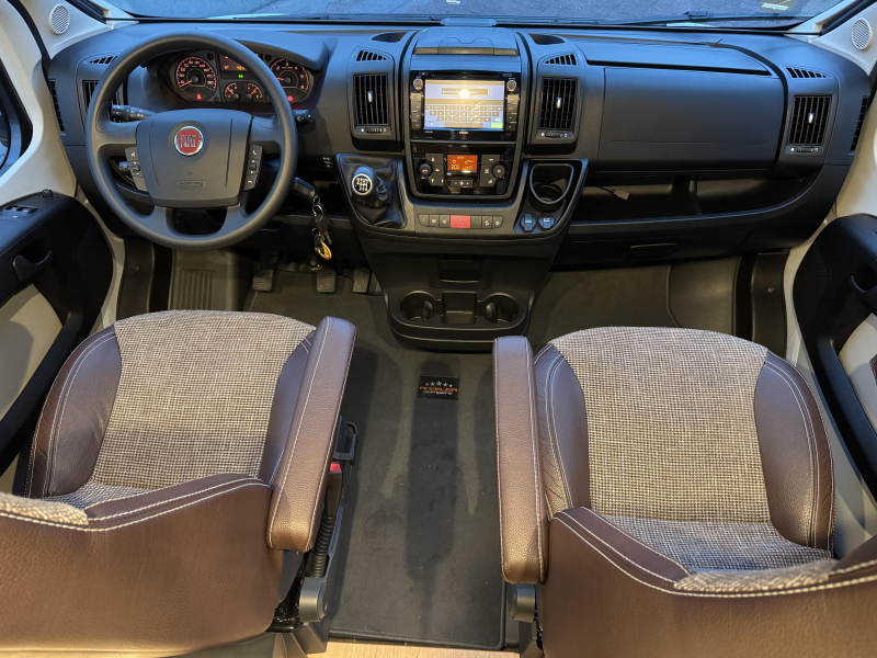 LMC Cruiser Passion 663 G Lente bedden- 7 Meter  foto: 5