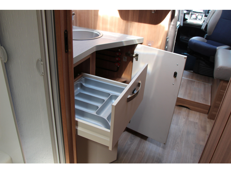 Weinsberg CaraLoft Queensbed + Hefbed  foto: 32