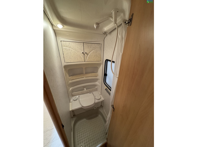 Hobby De Luxe Easy 460UFe foto: 23