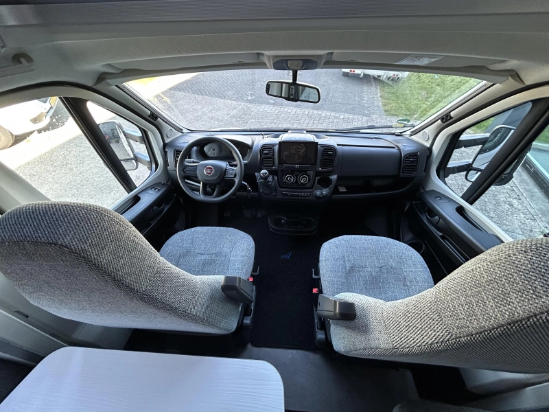 Dethleffs Just 90 T 6812 EB Lit relevable + Climatisation photo: 6