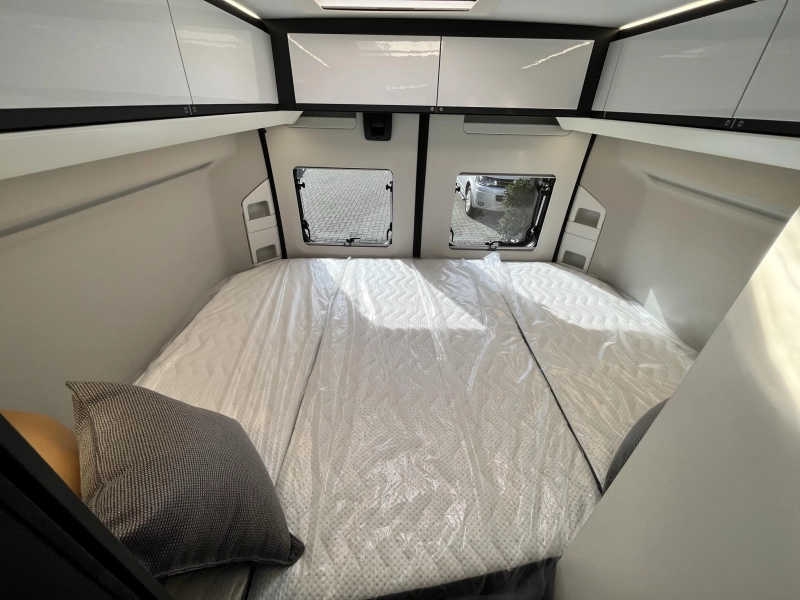 Adria Twin Supreme 600 SPB Automatik Foto: 16