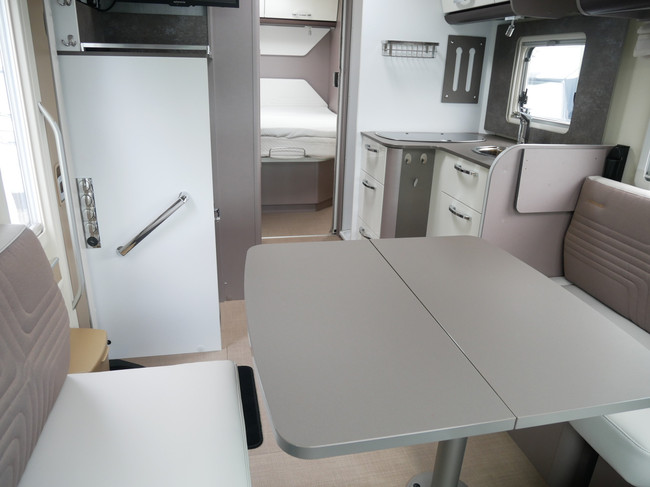 Bürstner Lyseo Privilege TD 732 Queensbed / Face to Face foto: 9