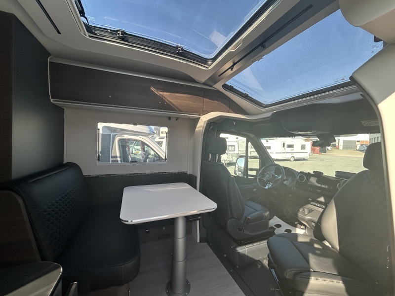 Adria Coral Supreme 650 SL Mercedes Foto: 6
