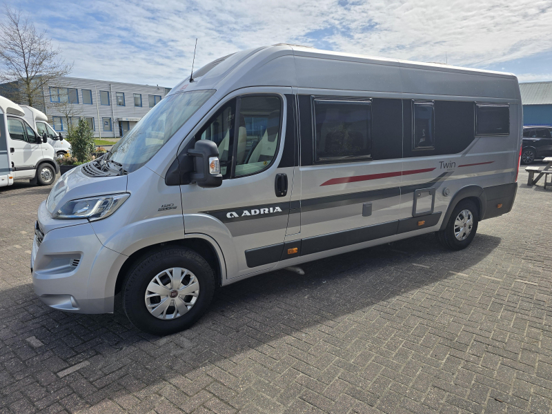 Adria Twin 640 SLX Z.G.O.H B.J. 2016  foto: 2