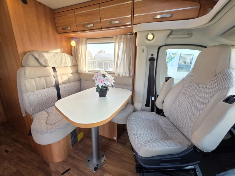 Hymer Exsis-T 588 Autom&aacute;tico 150CV 2017 foto: 5