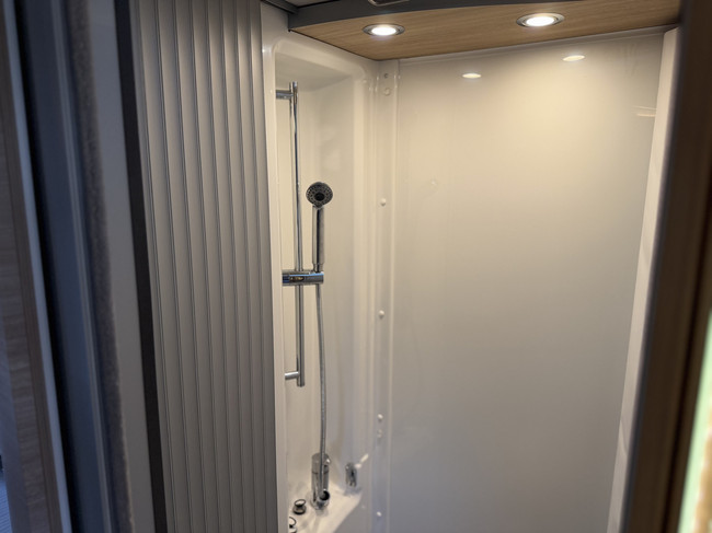 Knaus Van Ti Plus 650 MEG Platinum S / Gratis Stalling foto: 12