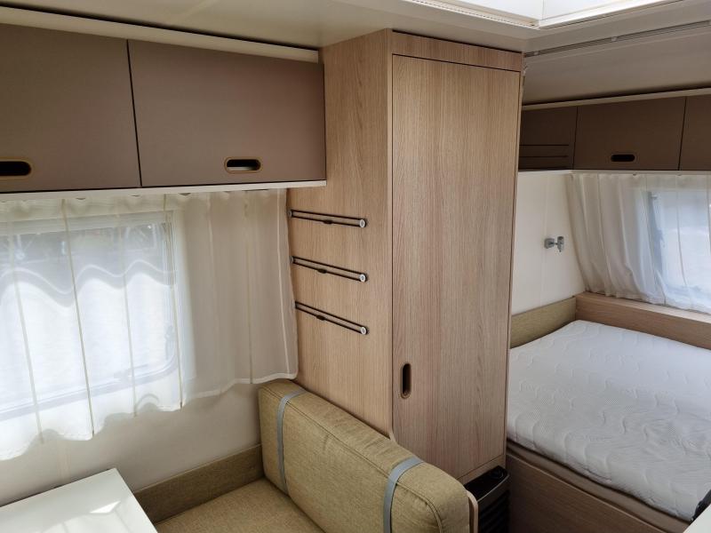 Adria Aviva 390 PS Lichtgewicht!  foto: 9