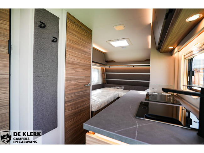 Dethleffs Nomad 460 EL Christmas Special foto: 20