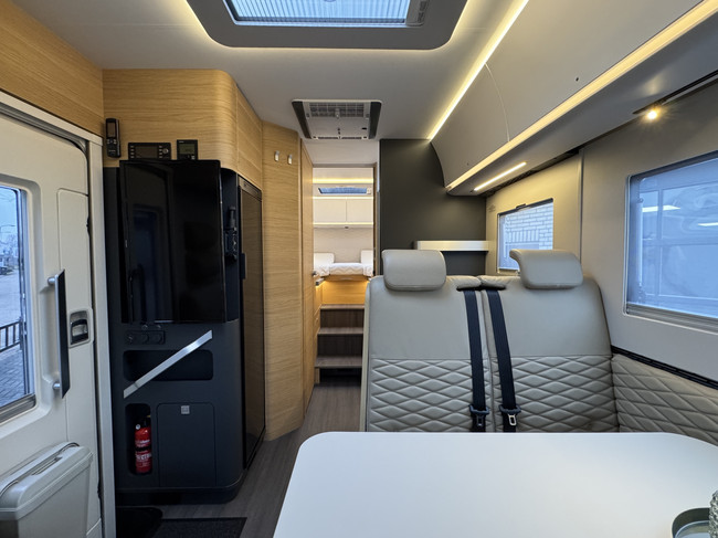 Adria Sonic 700 SL Plus 180 CV AUTOM&Aacute;TICO 9 velocidades Euro6 Fiat Ducato 8 Maxi **Camas individuales/4 asientos/4+1 plazas para dormir/4400 kg/Foto solar: 9