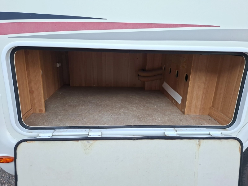 Challenger Genesis 38 autocaravana completa y espaciosa foto: 13
