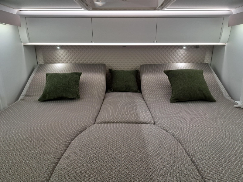 Adria Coral Plus 670 DL foto: 10