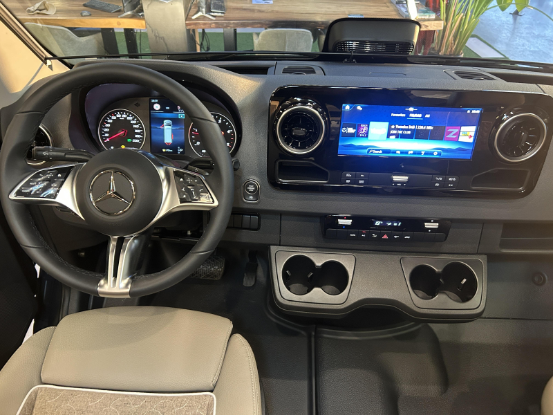 Malibu Genius 641 LE Mercedes Benz - Nieuw  foto: 6