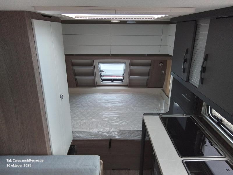 Hobby Ontour 390 SF compacte caravan  foto: 1