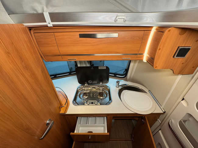 Eriba Touring Pan Familia 320 foto: 10