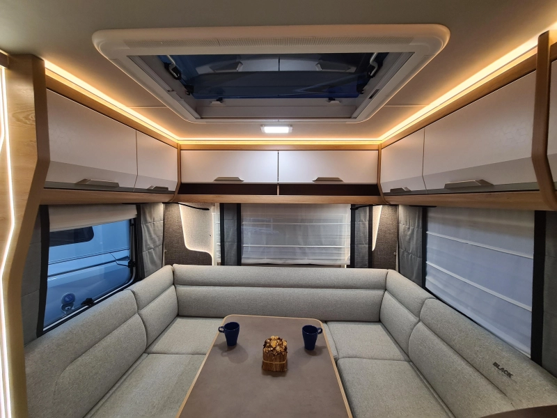 Knaus Sudwind Black Selection 450 FU foto: 6