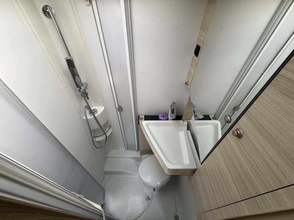 SUN LIVING S-SERIES S 65 SL photo: 10