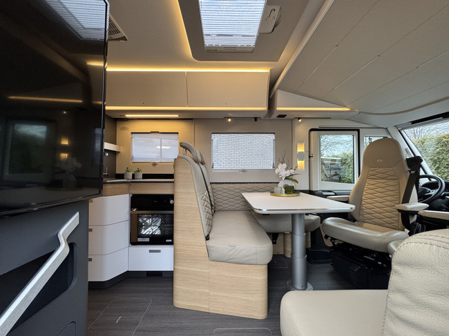 Adria Sonic 700 SL Plus 180 CV AUTOM&Aacute;TICO 9 velocidades Euro6 Fiat Ducato 8 Maxi **Camas individuales/4 asientos/4+1 plazas para dormir/4400 kg/Foto solar: 1