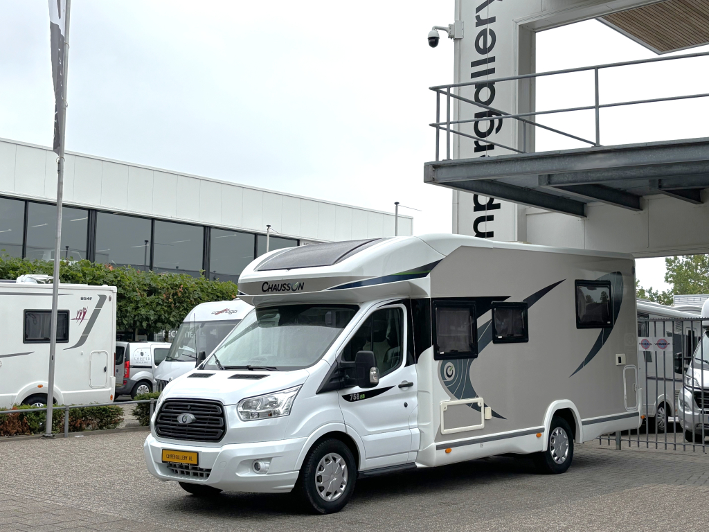 Chausson Titanium 758 EB AUTOMAAT QUEENSBED + HEFBED 170PK! foto: 4