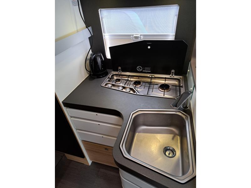 Adria Sonic 600 SL 150 PS AUTOMATIK 44H Foto: 8