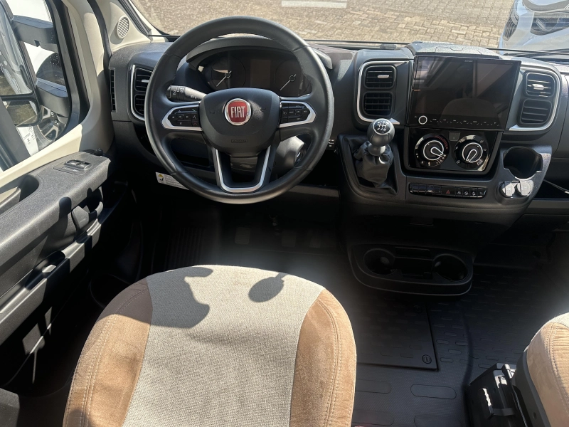 LMC Cruiser 646 V Lengtebedden Fiat 140PK  foto: 19