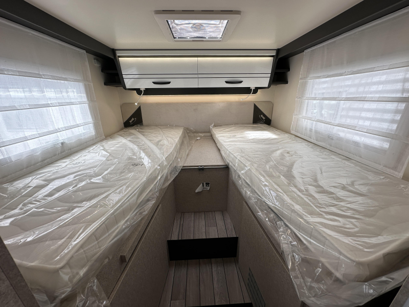 McLouis MC4 373 Fiat 140PK Automaat NIEUW  foto: 8