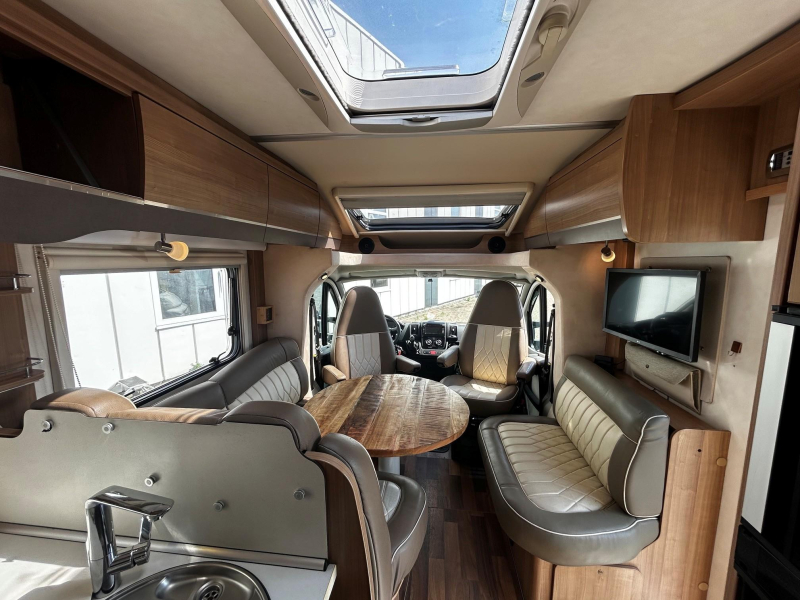 Hymer Tramp CL 698 Litio 150AH, llantas de aluminio nuevas foto: 12