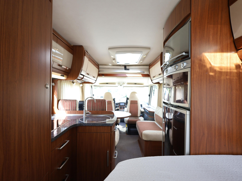 Hymer B 654 SL 3L 160 PS | Fahrradlift Foto: 3