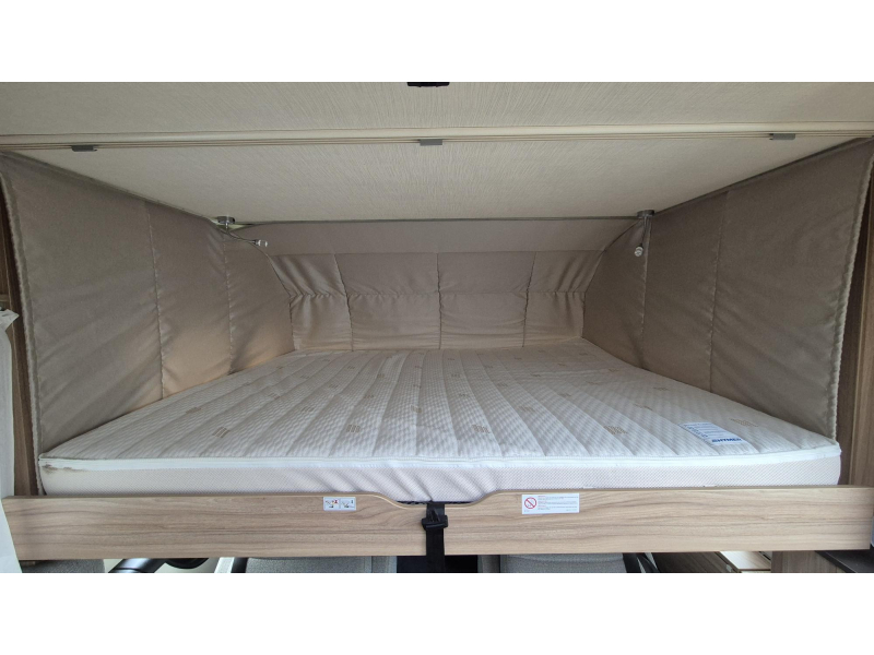 Hymer Exsis-I 588 EX Euro 6 / Lengtebedden  foto: 15