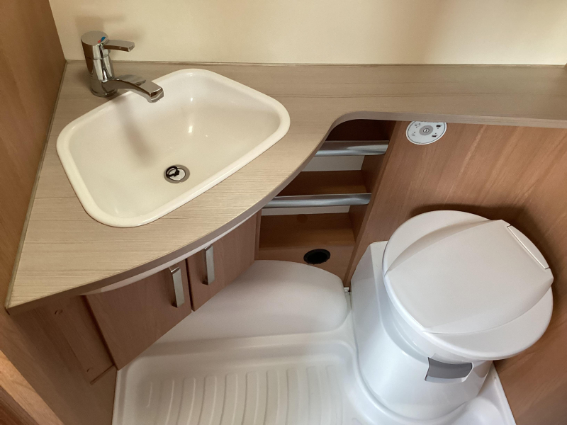 Knaus Sport 420 QD Dorema Mondial foto: 14