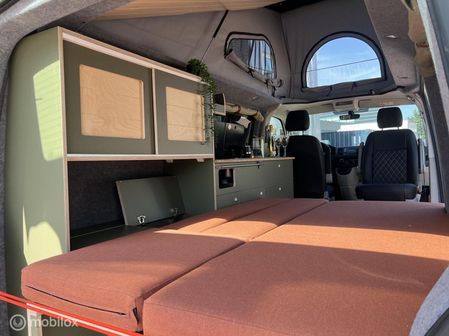 Volkswagen T6 2019 buscamper L2H1 Nevada Two-tone foto: 3