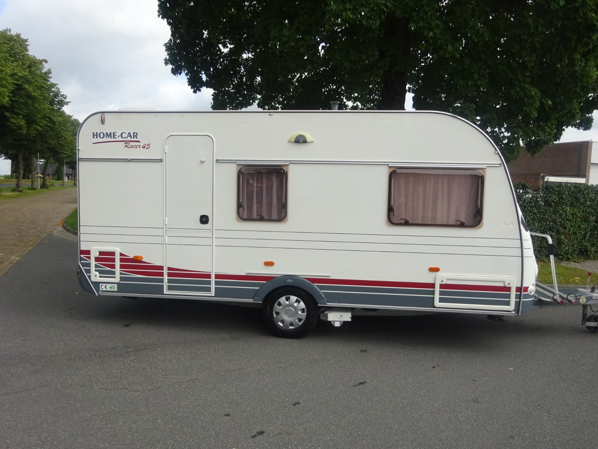 Home-car Racer 450 Ruime Caravan Met Nieuwe Mover foto: 3