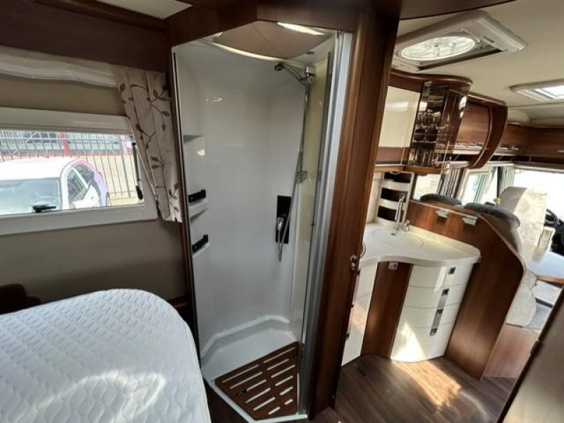 Carthago Chic E-line 51 QB 2x Airco Levelsysteem  foto: 12