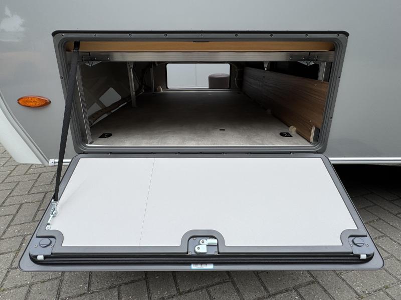 Eriba Novaline 442  foto: 22