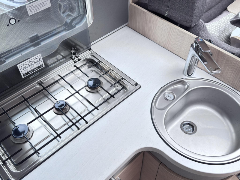 Hymer B-MCT 600 White-Line - bemiddeling- verwacht  foto: 5